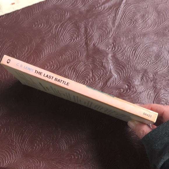 CS Lewis the last battle - Picture 3 of 11